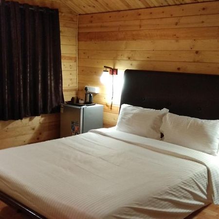 Lazy Frog Guest House Cavelossim Extérieur photo