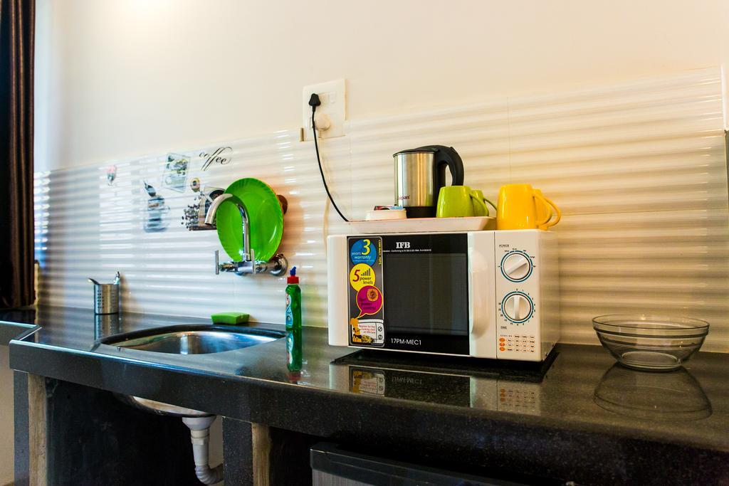 Lazy Frog Guest House Cavelossim Extérieur photo
