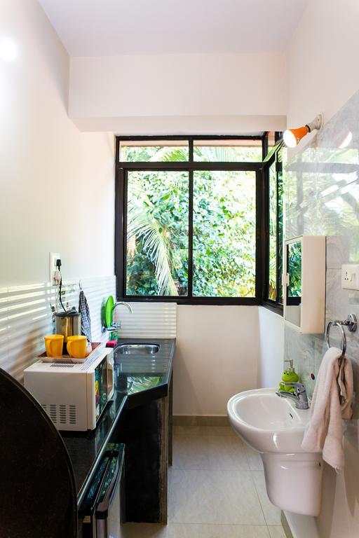 Lazy Frog Guest House Cavelossim Extérieur photo
