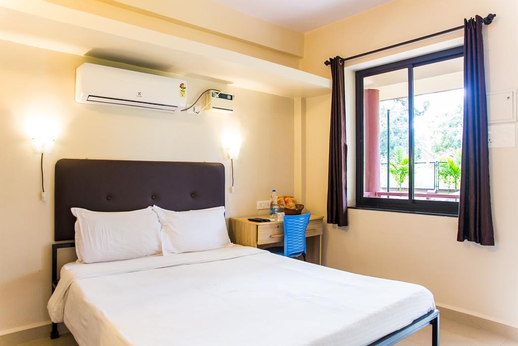 Lazy Frog Guest House Cavelossim Extérieur photo