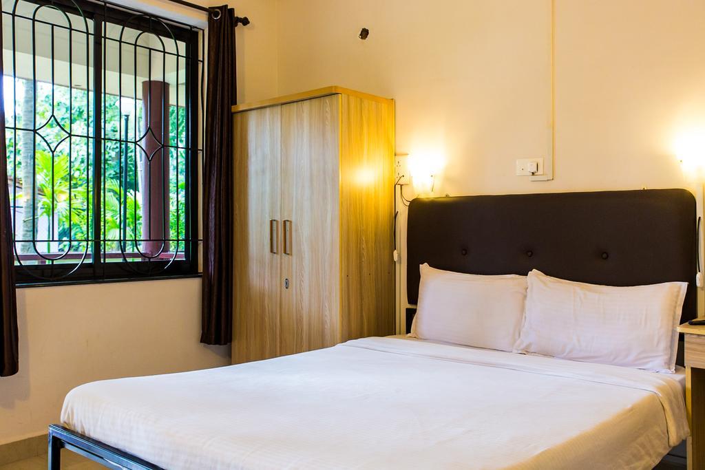 Lazy Frog Guest House Cavelossim Extérieur photo