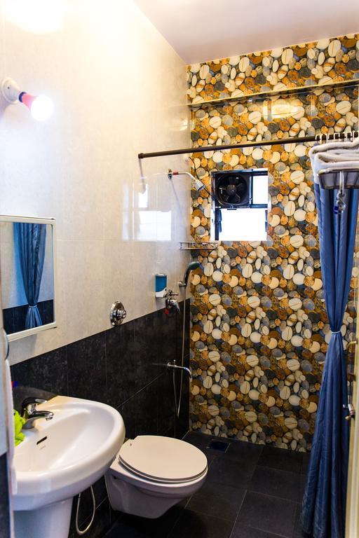 Lazy Frog Guest House Cavelossim Extérieur photo