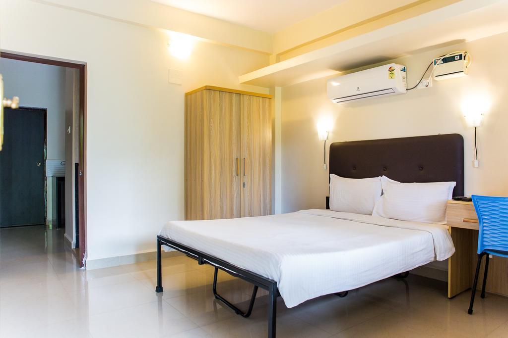 Lazy Frog Guest House Cavelossim Extérieur photo