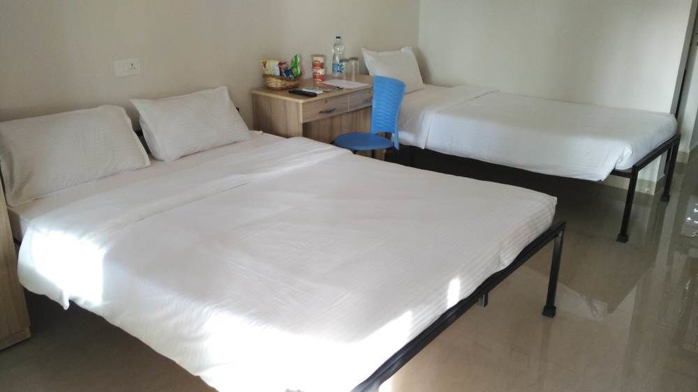 Lazy Frog Guest House Cavelossim Extérieur photo